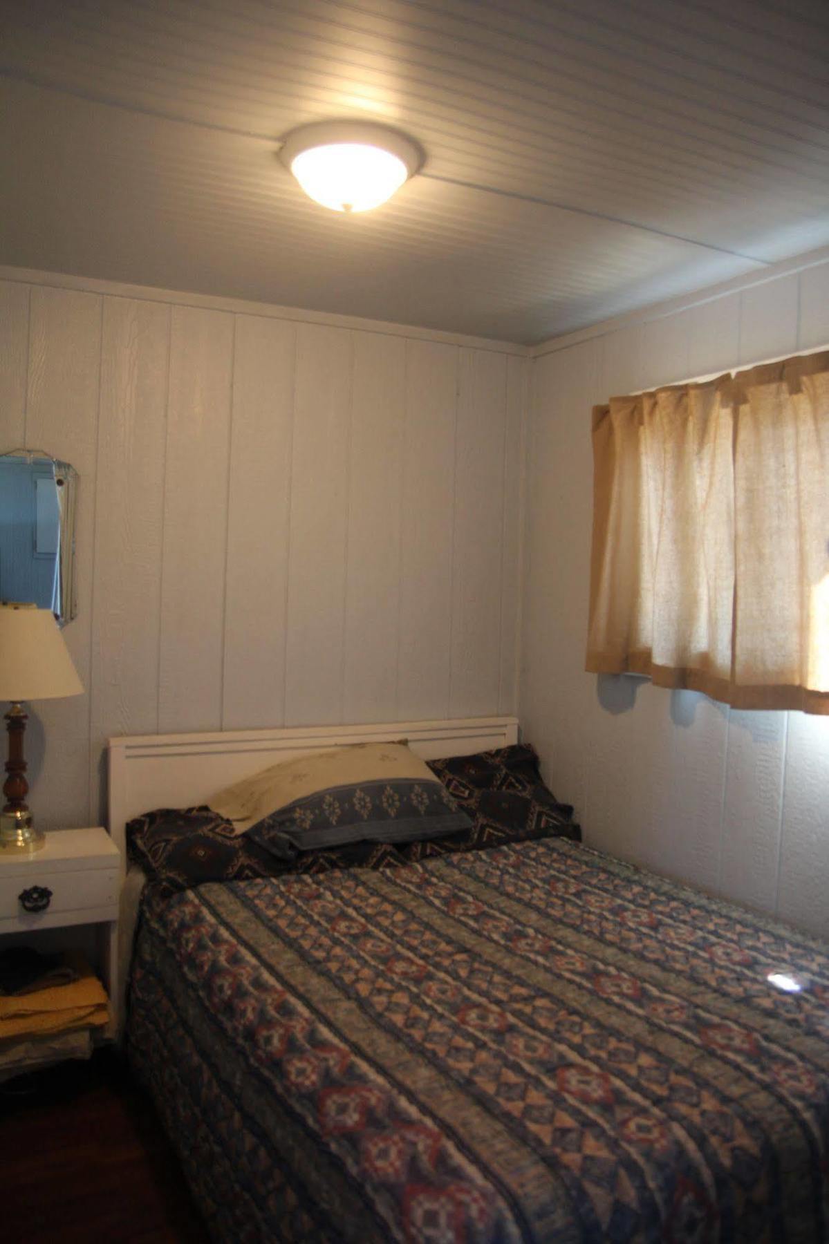 Black Lake Cabins Torrance Exterior foto